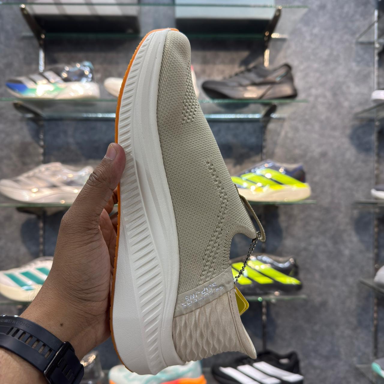 Sketcher Max Cushion Slip ins 