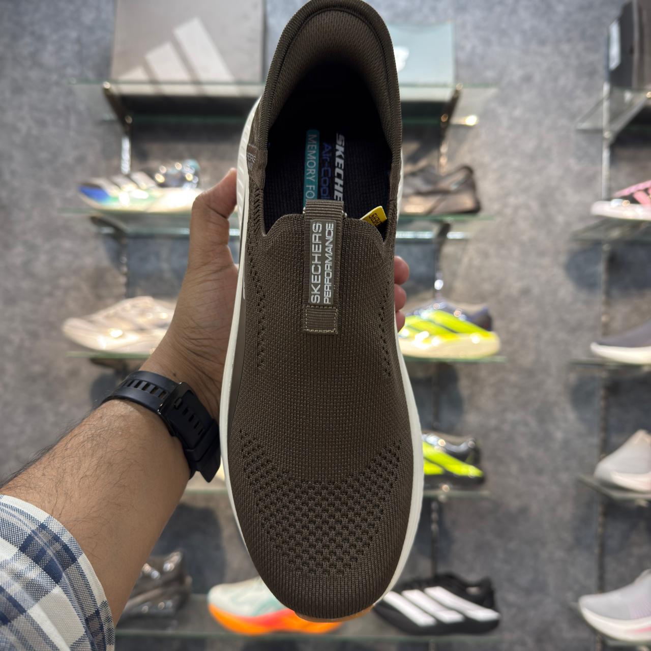 Sketcher Max Cushion Slip ins 