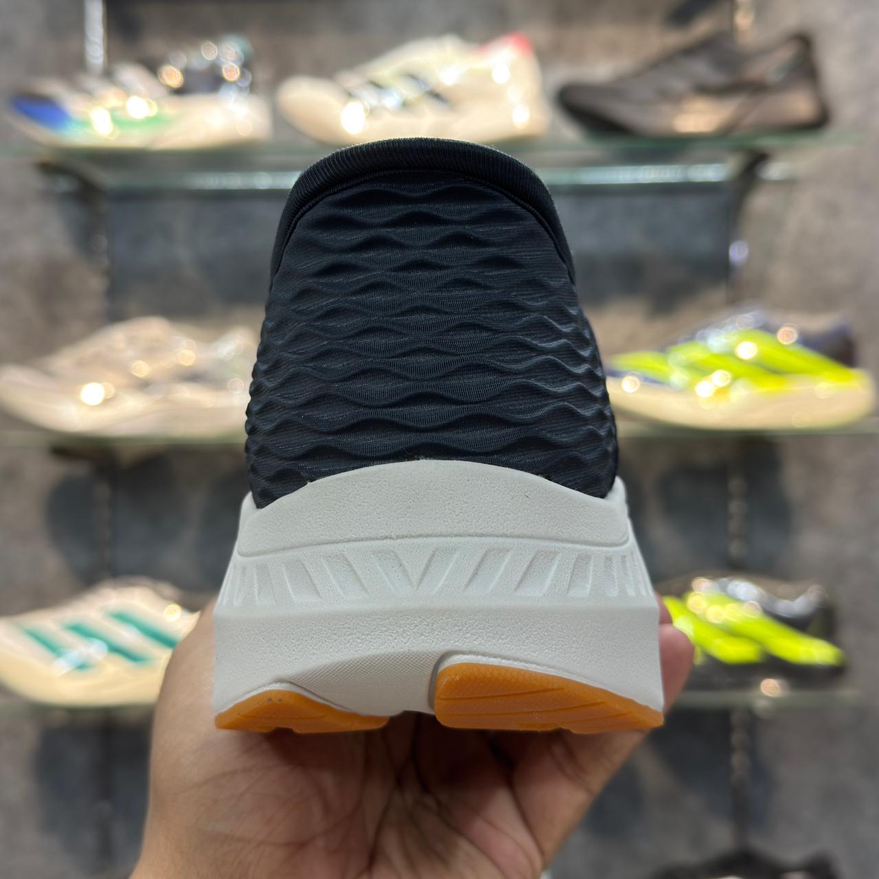 Sketcher Max Cushion Slip ins 