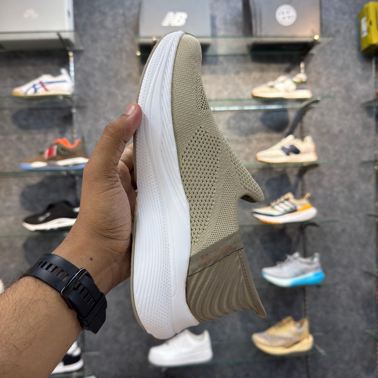 Sketcher Slip ins Max Cushioning Elite Khaki