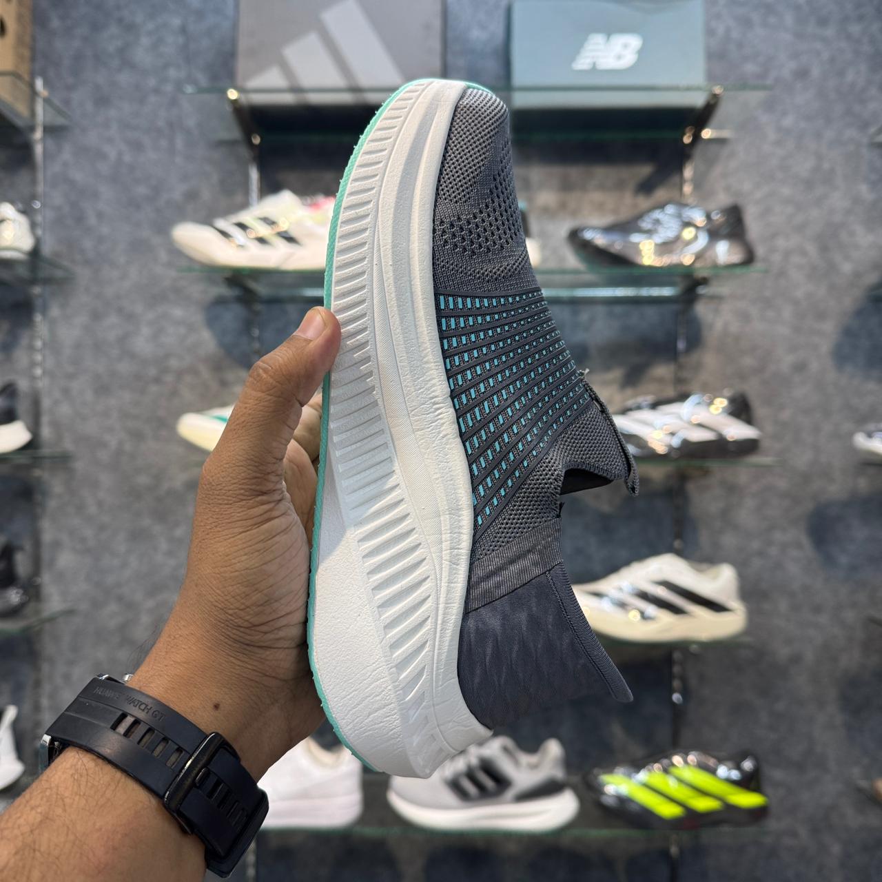 Sketchers ArchFit - Dark Grey