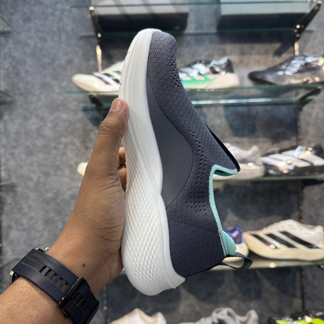 Sketchers GoRun Vapor Foam - Dk Grey