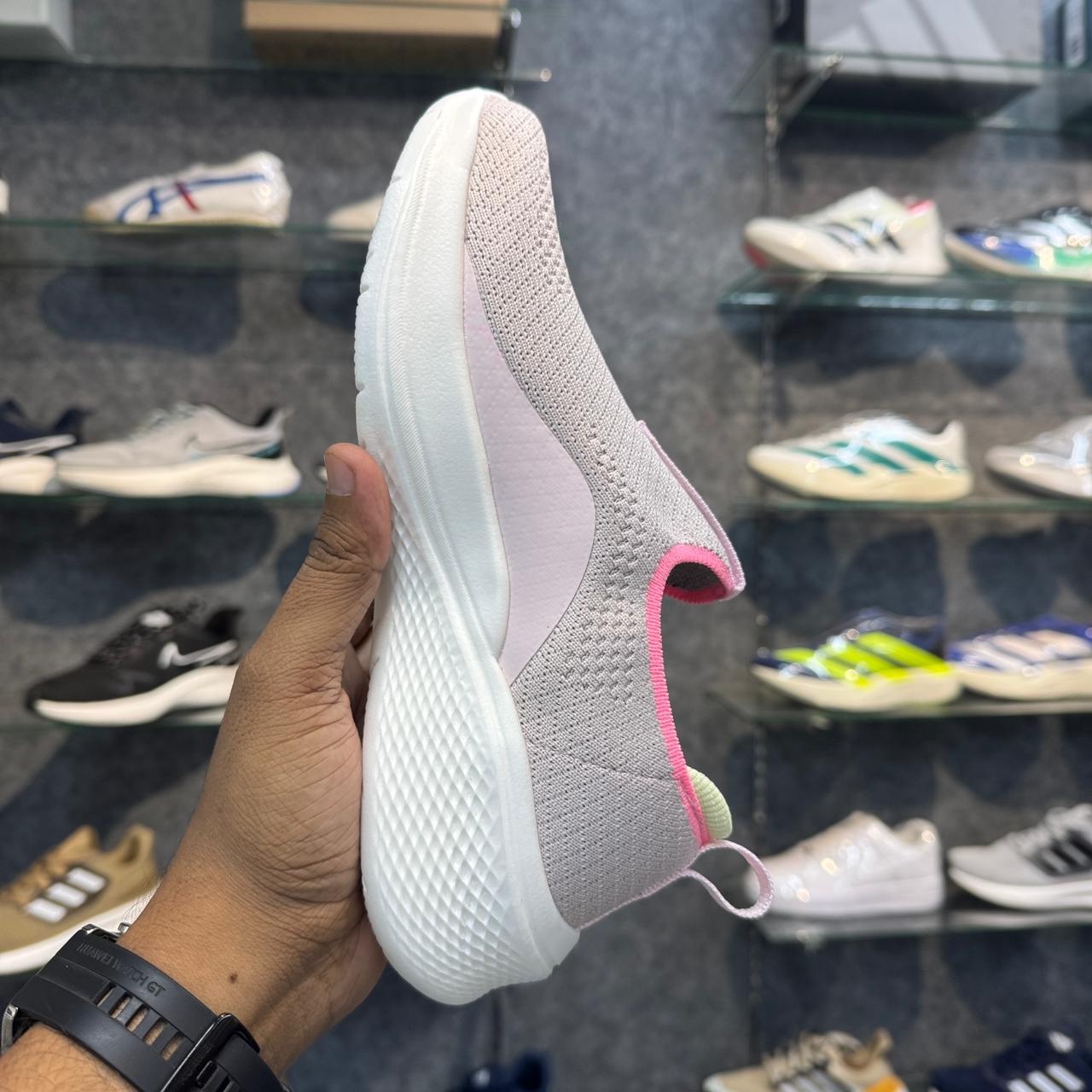 Sketchers GoRun Vapor Foam - LT Pink