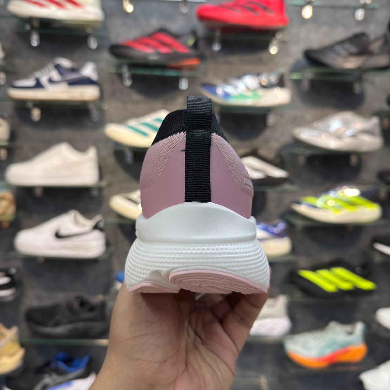 Sketchers Max Cushion 