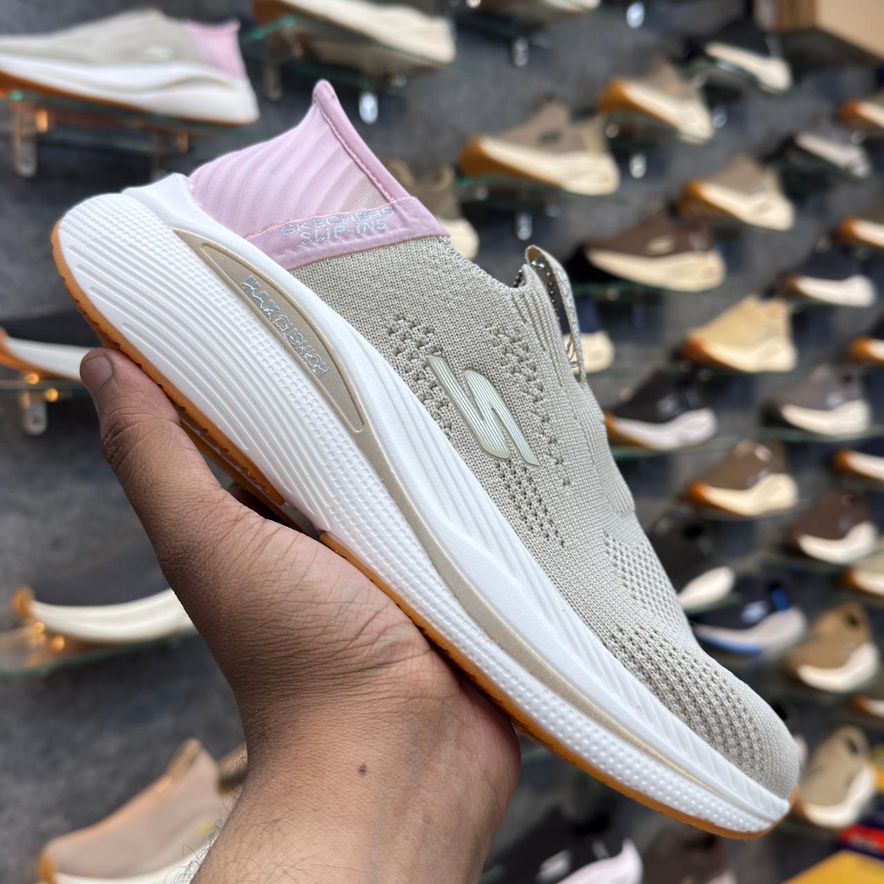Sketchers Slip ins Max Cushion 
