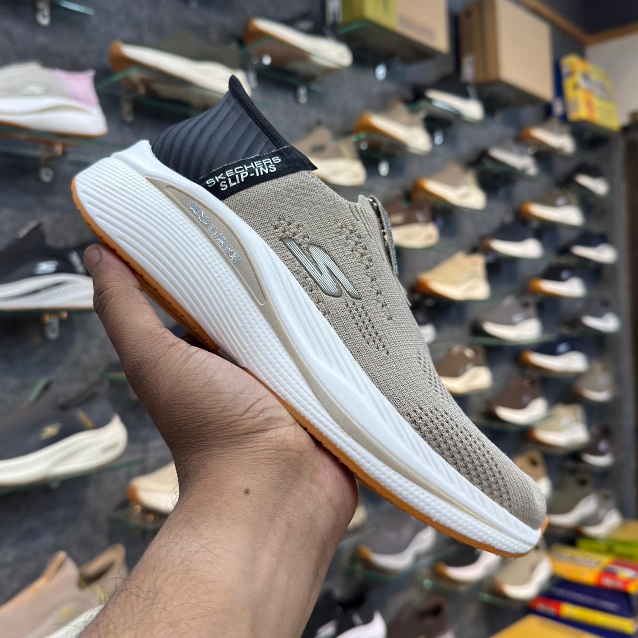 Sketchers Slip ins Max Cushion 