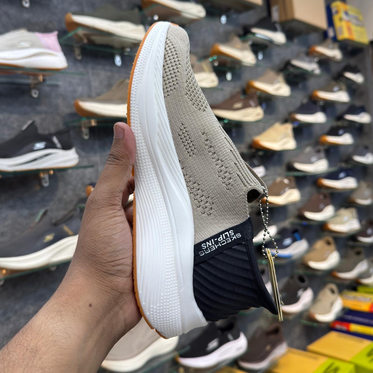 Sketchers Slip ins Max Cushion 