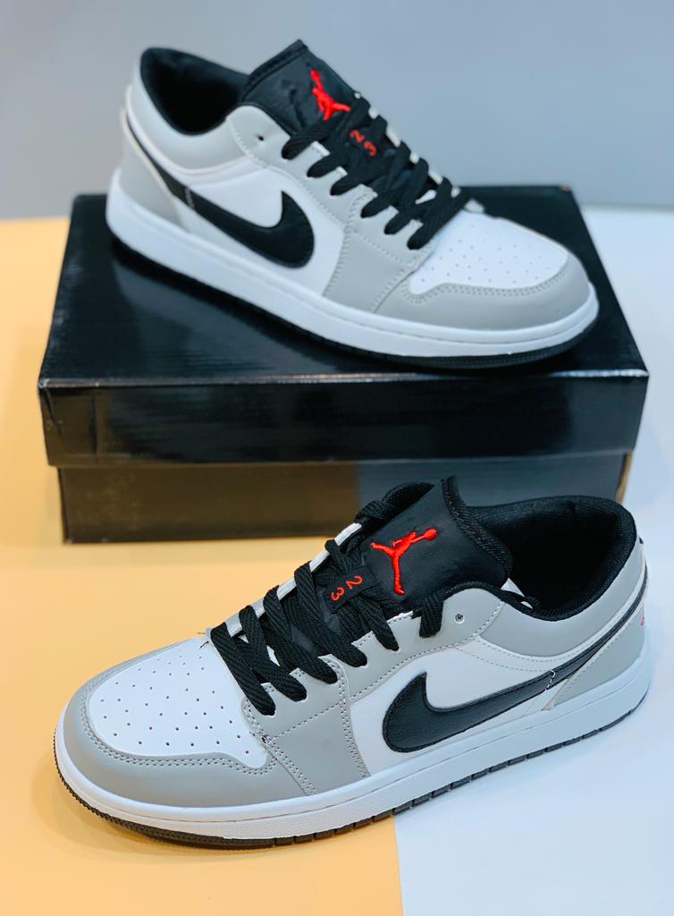 AJ 1 Retro Low Smoke Grey