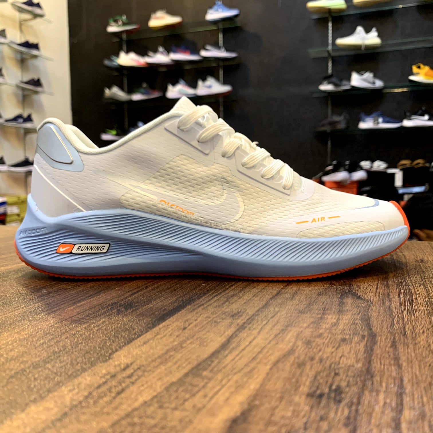 NK Zoom Structure 8X Light Gray