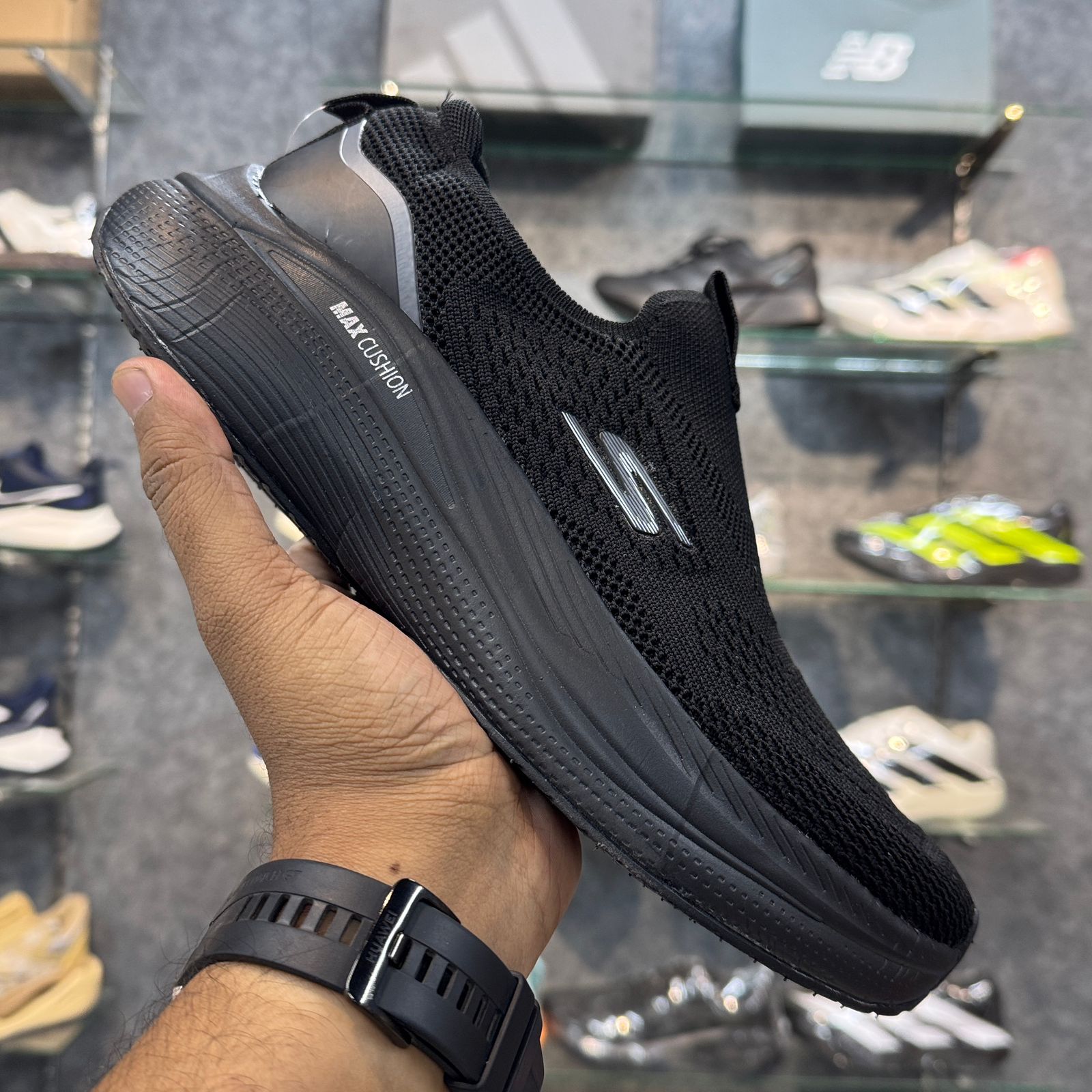 Sketcher Max Cushion All Black