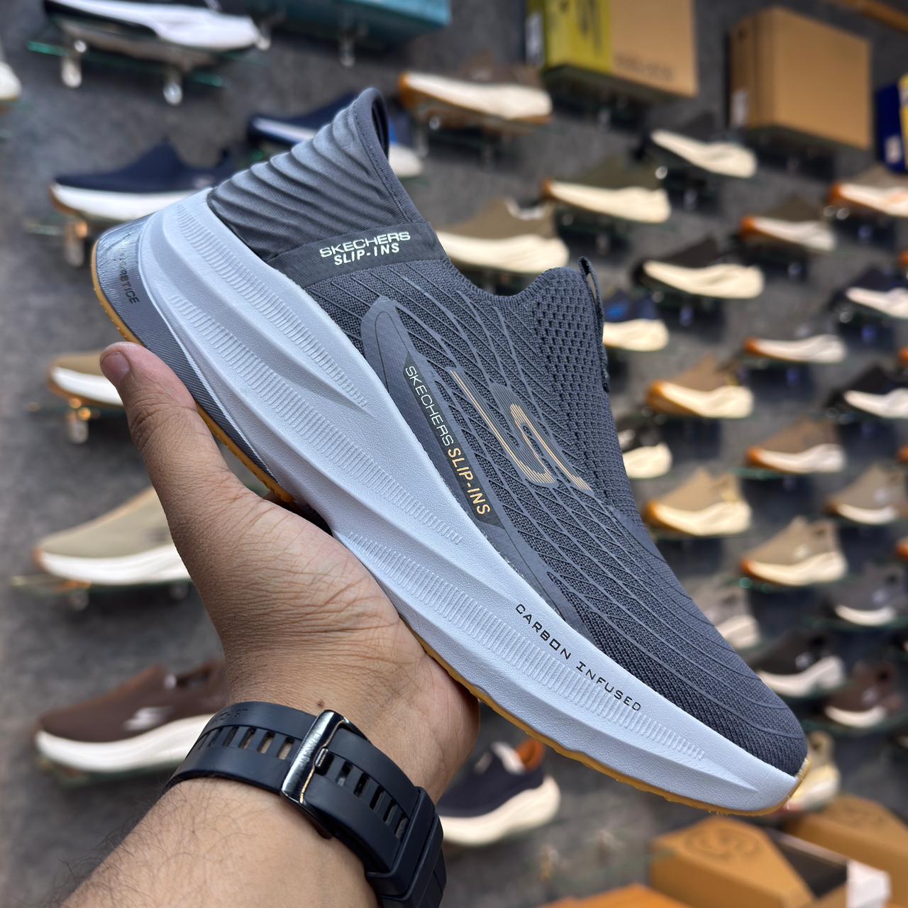Sketcher Slip ins Archfit (Carbon Infused) 