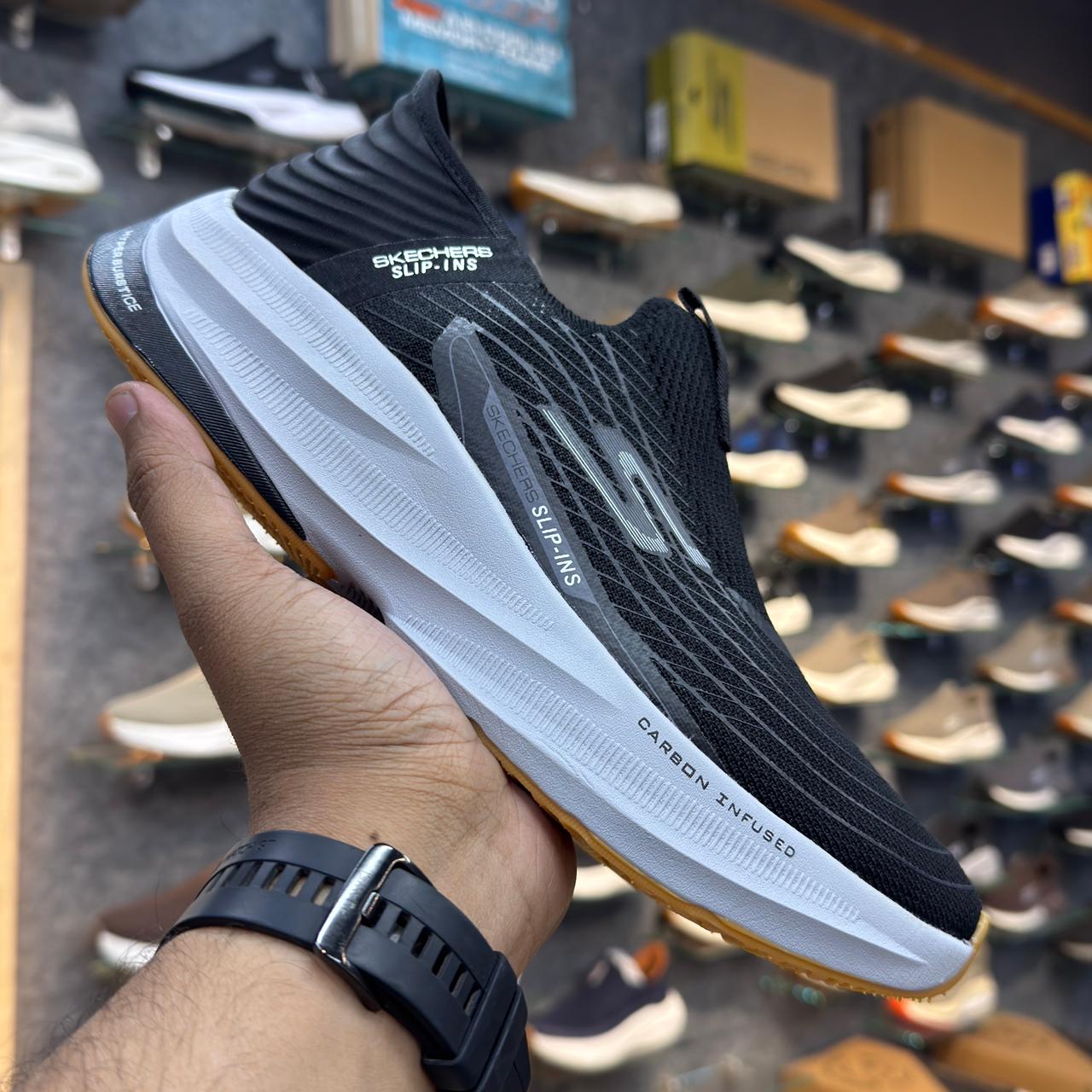 Sketcher Slip ins Archfit (Carbon Infused) 