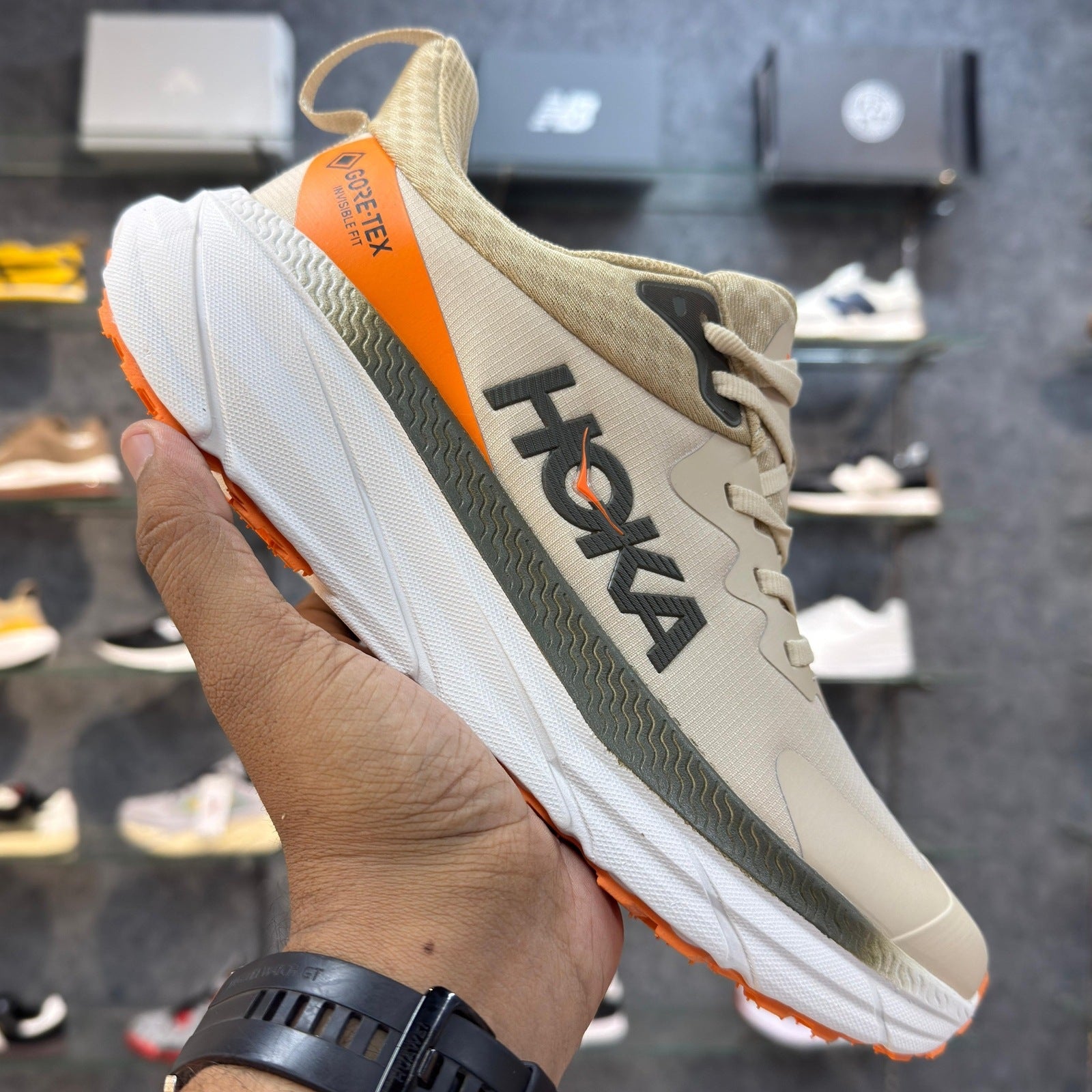 Hoka Challenger 7 GTX Light Brown Orange – Ohpairpk
