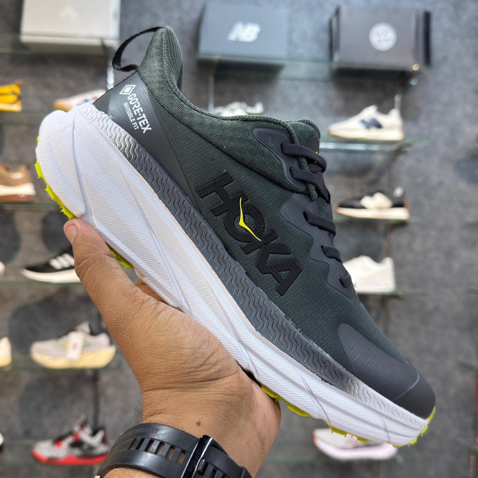 Hoka Challenger 7 GTX Dark Grey / Green