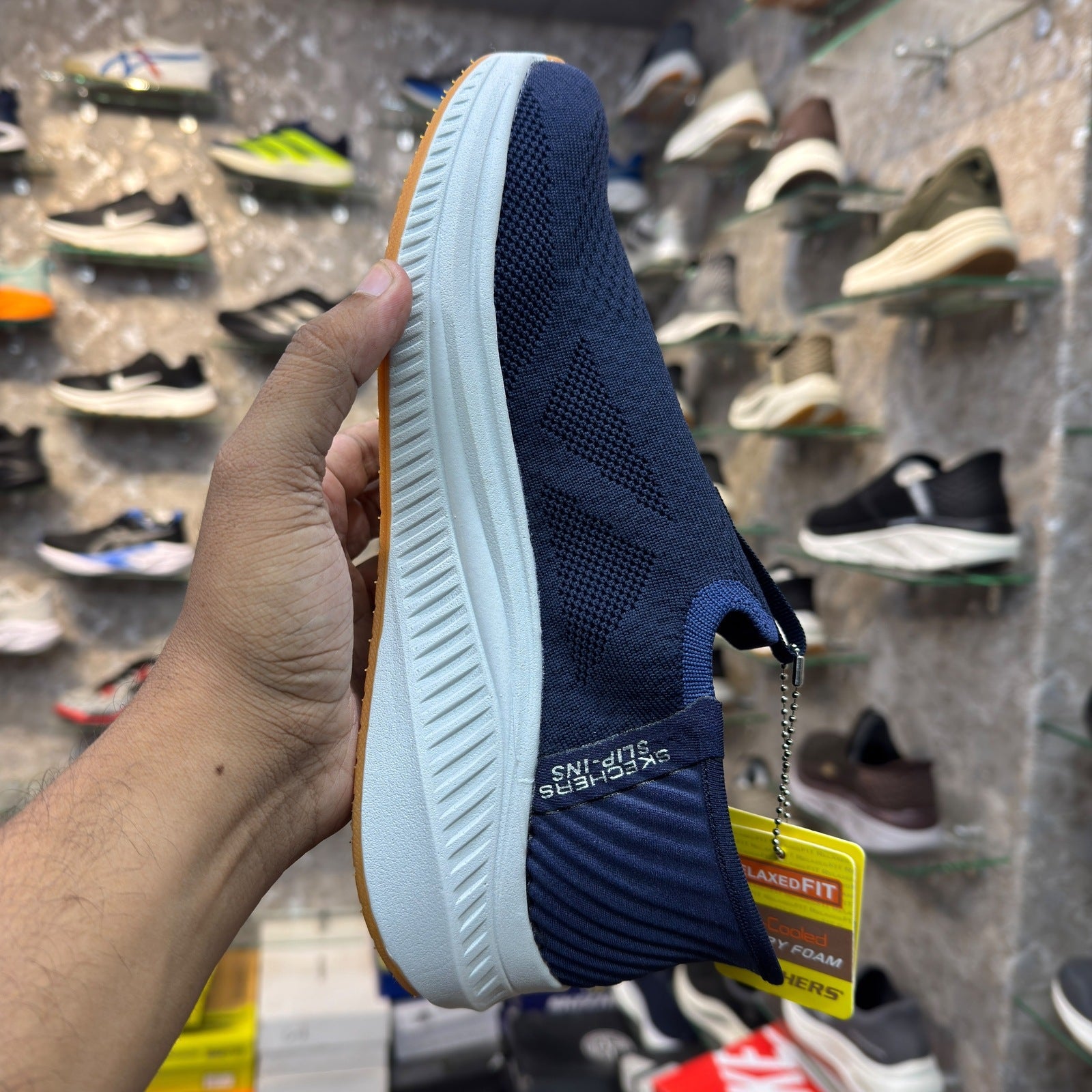 Sketcher Max Cushion Slip ins 