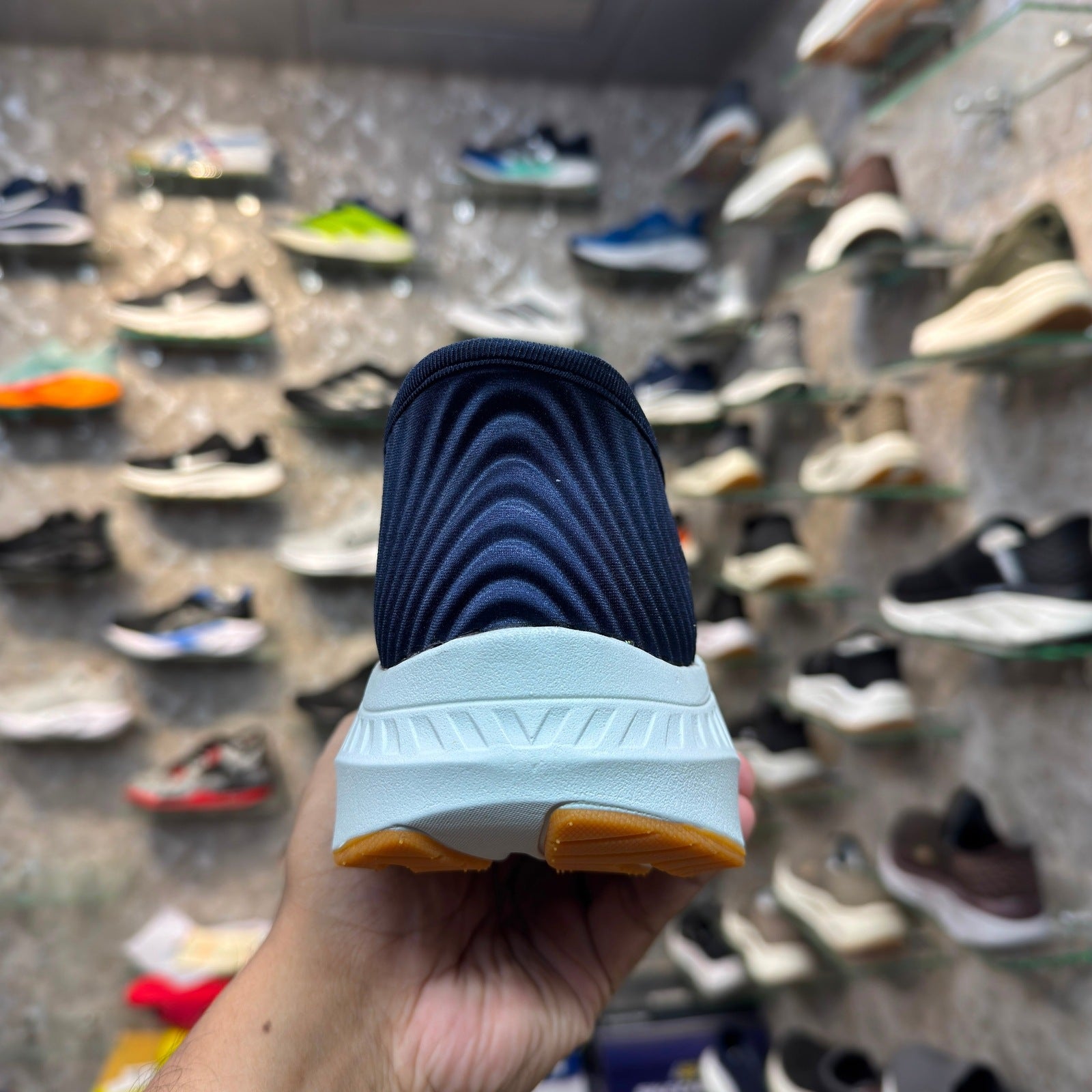 Sketcher Max Cushion Slip ins 