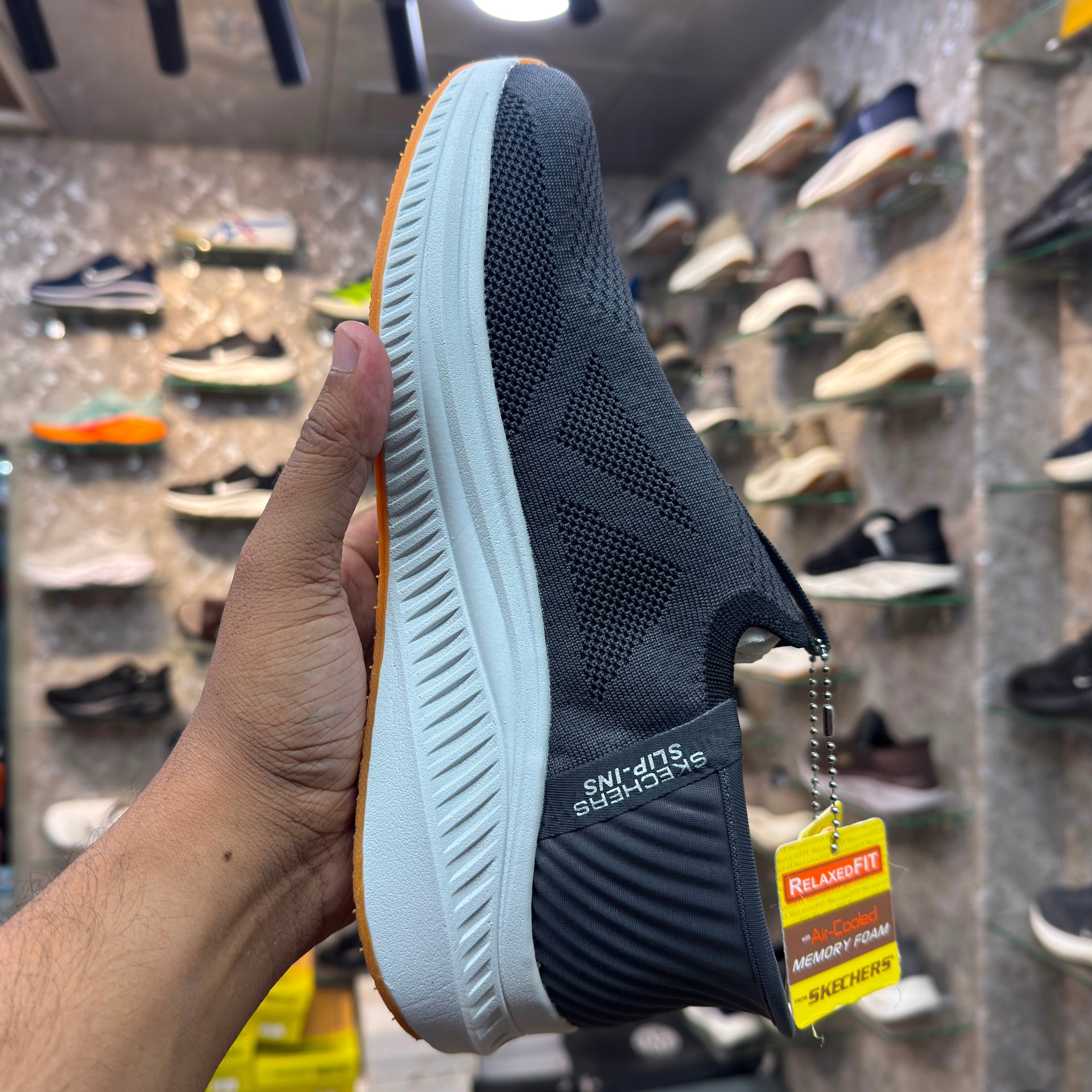 Sketcher Max Cushion Slip ins 