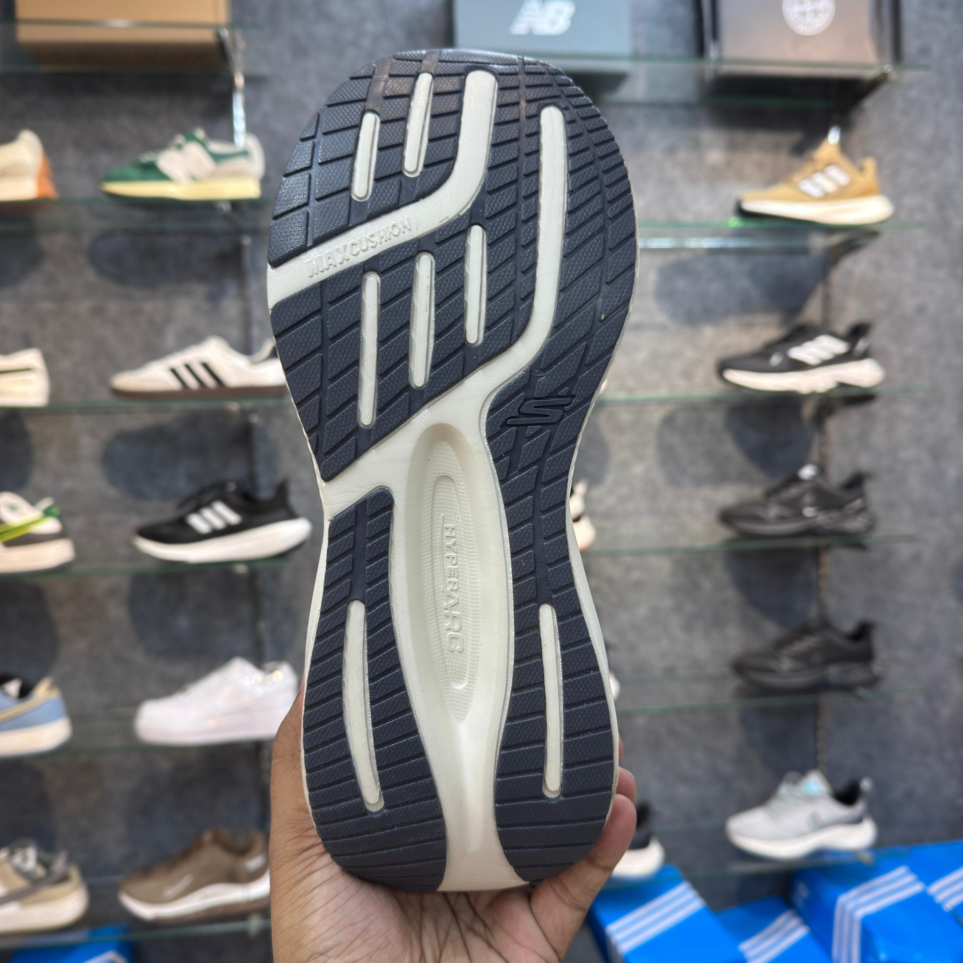 Sketcher Archfit Slip ins 