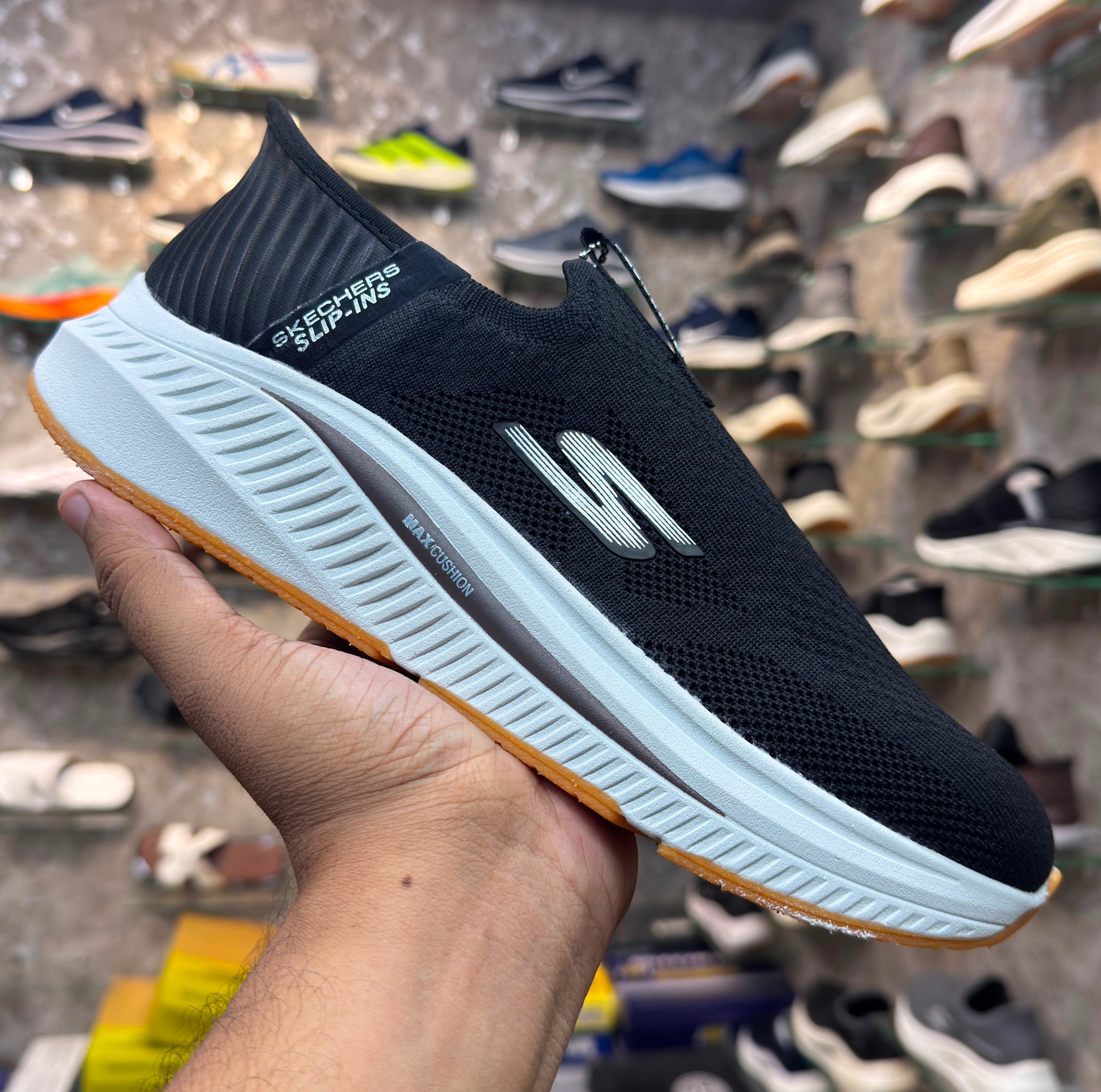 Sketcher Max Cushion Slip ins 
