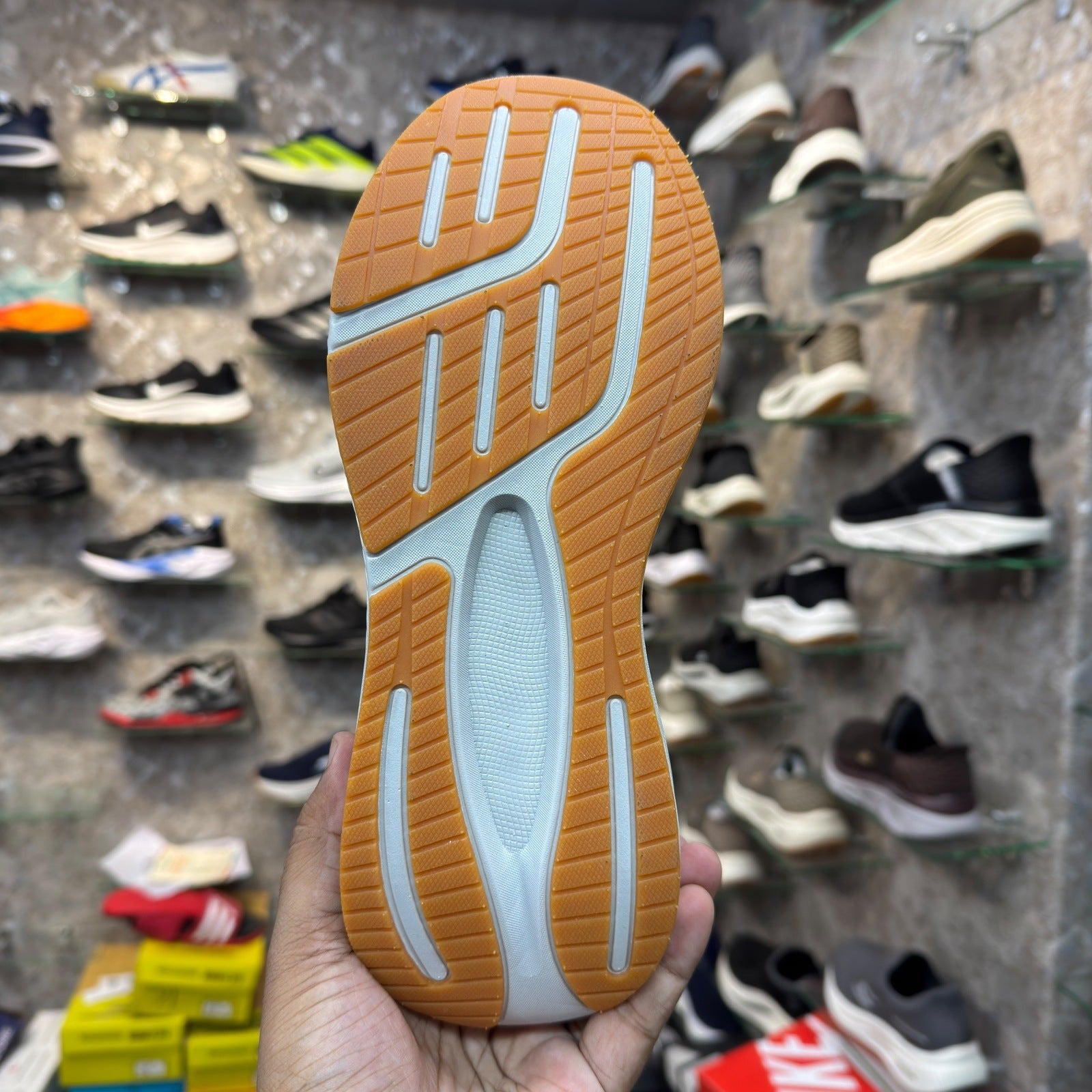 Sketcher Max Cushion Slip ins 